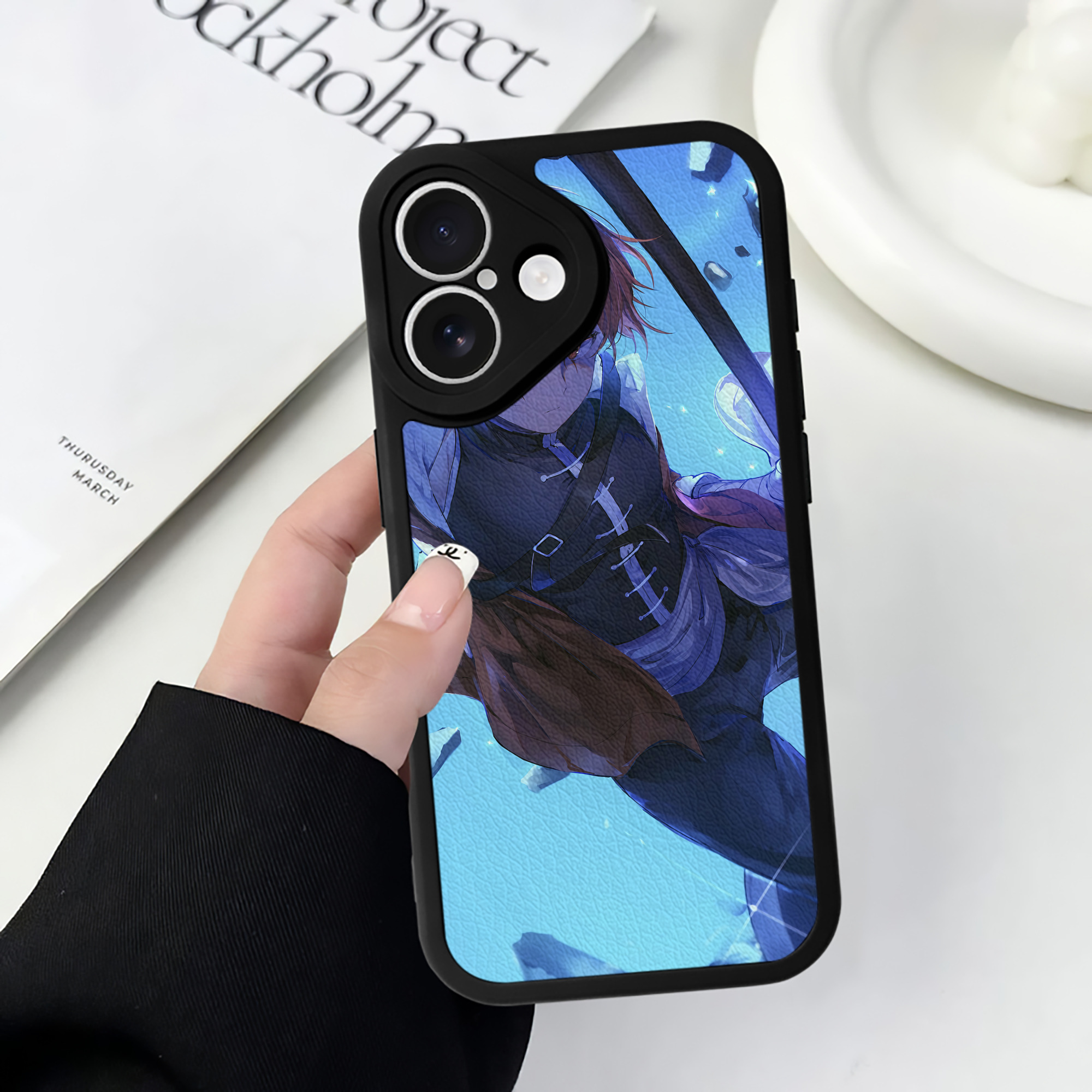（画像用） 葬送のフリーレン Frieren 【iPhone 16シリーズ対応】シリコンスマホケース（レザー調） 材質：シリコン
